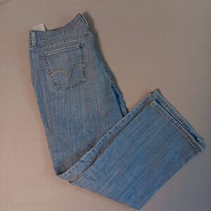 Levi's Womens 32/30 Jeans Blue 515 Bootcut Classic Casual Distressed